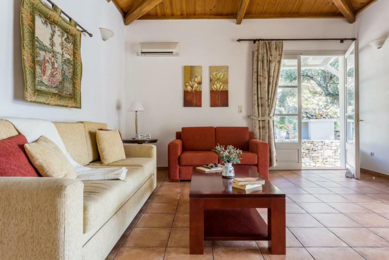 Villa Tassoula Isomata Экстерьер фото