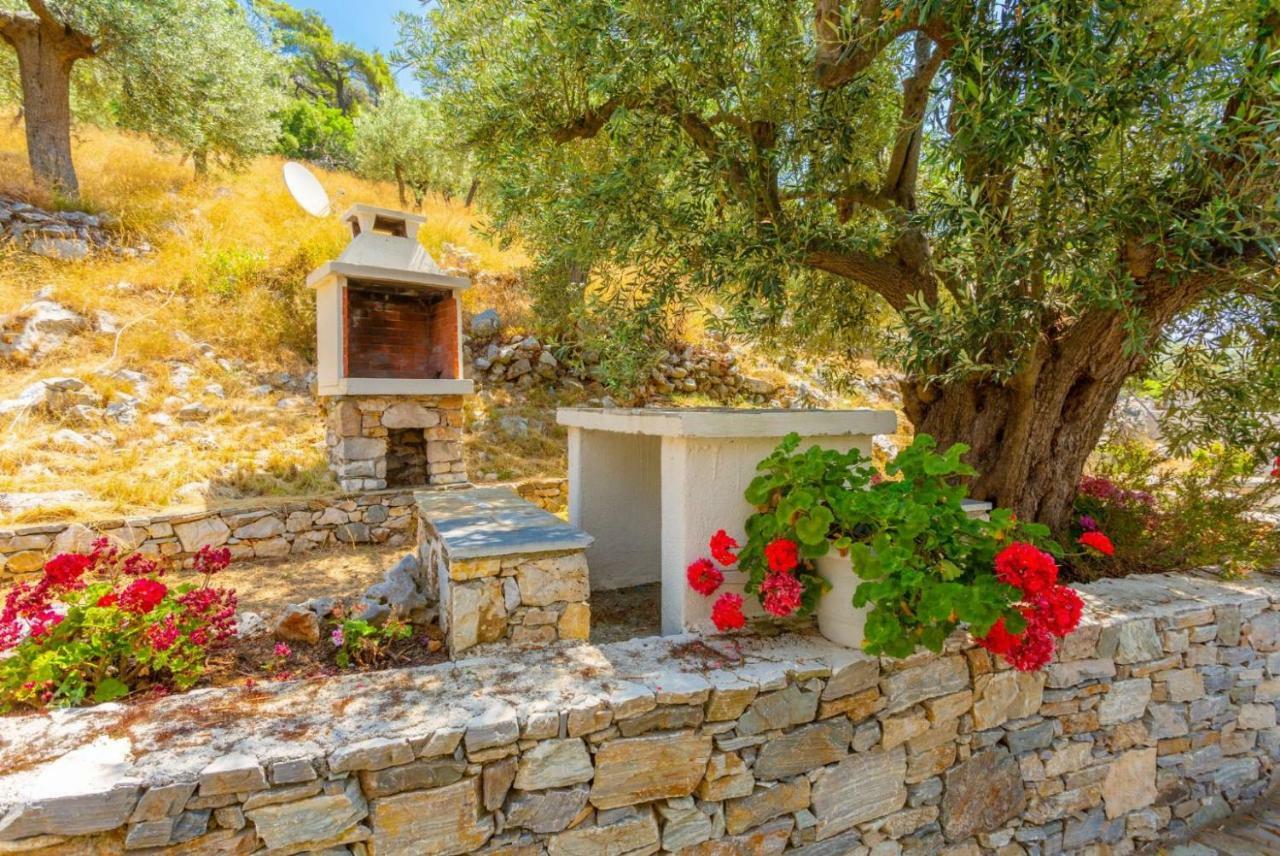 Villa Tassoula Isomata Экстерьер фото
