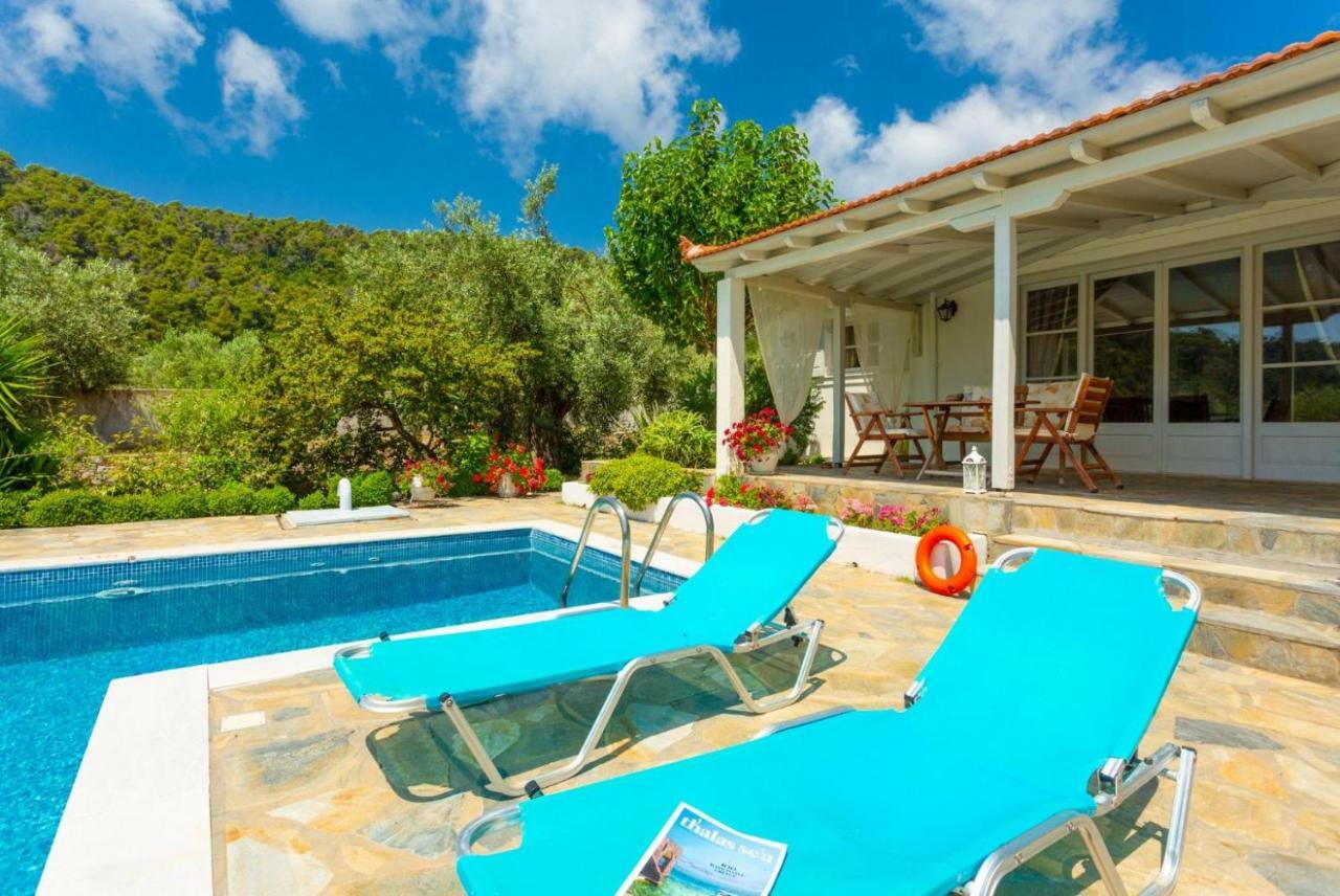 Villa Tassoula Isomata Экстерьер фото