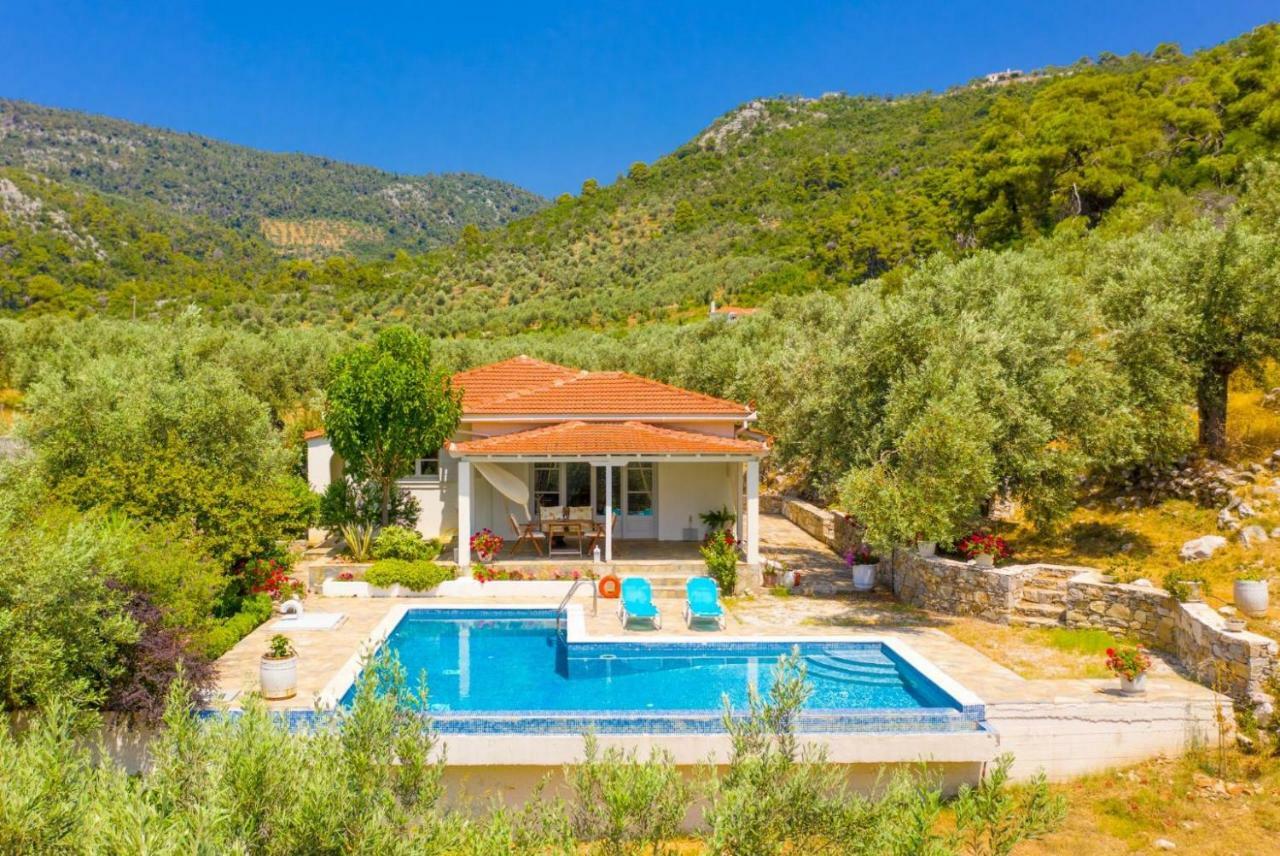 Villa Tassoula Isomata Экстерьер фото